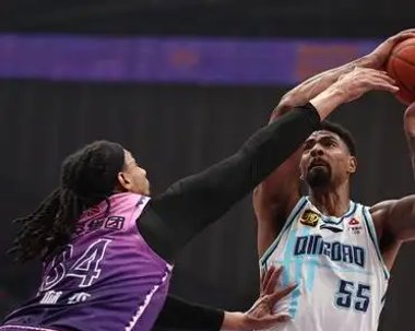 包含弗莱堡队惨遭对手双杀,降至德甲积分倒数第三的词条 包含弗莱堡队惨遭对手双杀,降至德甲积分倒数第三的词条