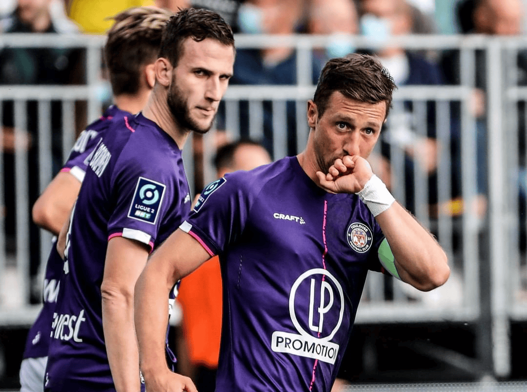 巴黎圣日耳曼官方宣布签约意甲锋煞，助力锋线的简单介绍