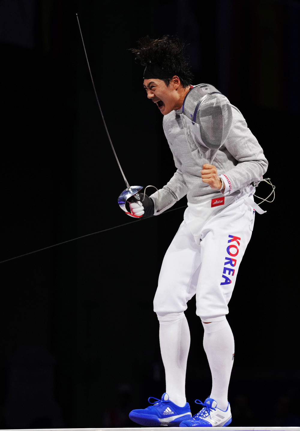 开云官网-波兰击剑选手表现出色，取得金牌的简单介绍