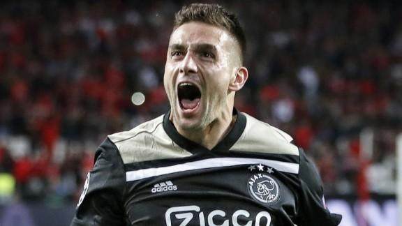 开云体育app-关于阿贾克斯欲在次回合反超,力求彻底改写双方之间的实力对比的信息