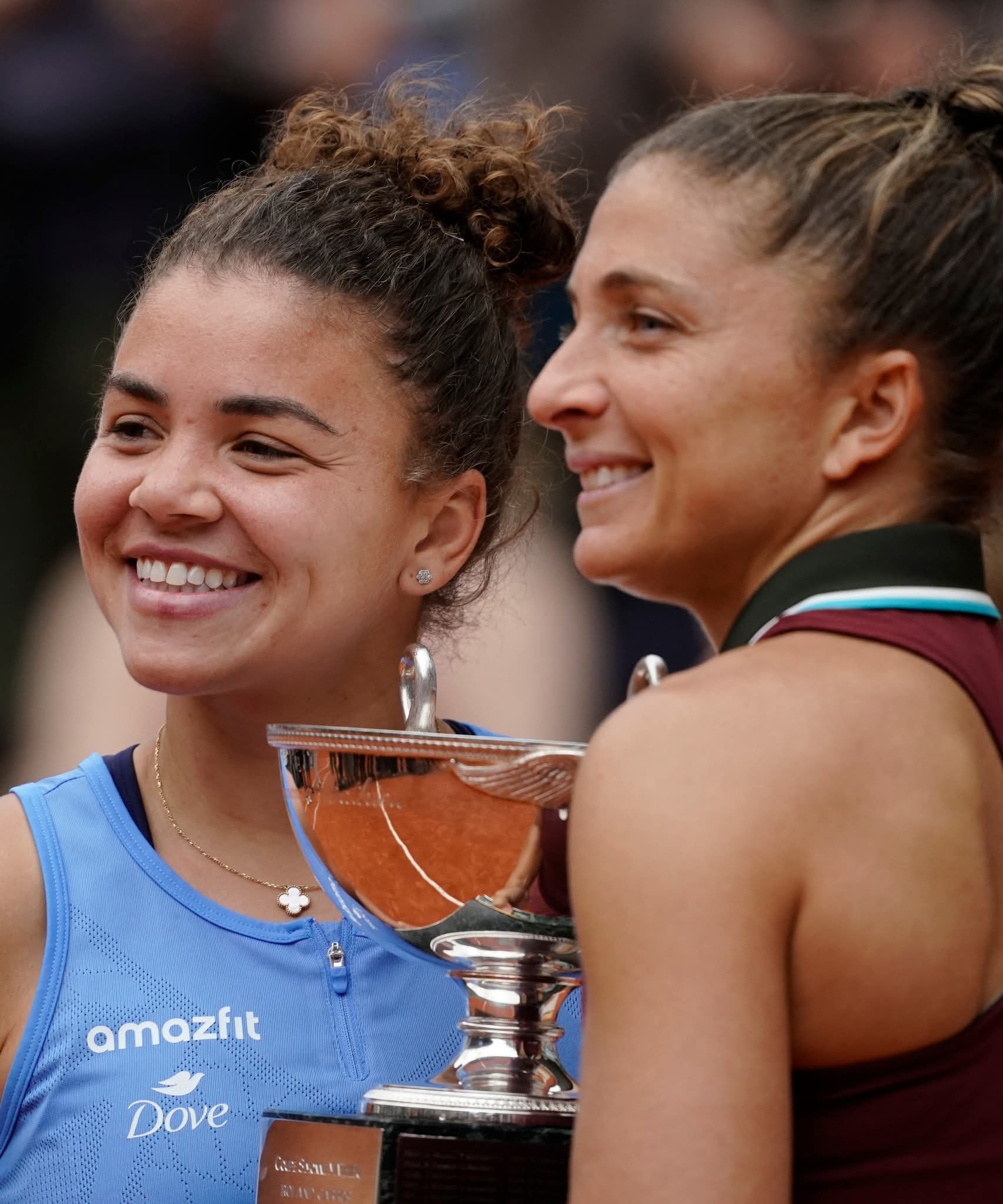 包含网球总决赛即将打响,冠军归属成谜的词条 包含网球总决赛即将打响,冠军归属成谜的词条