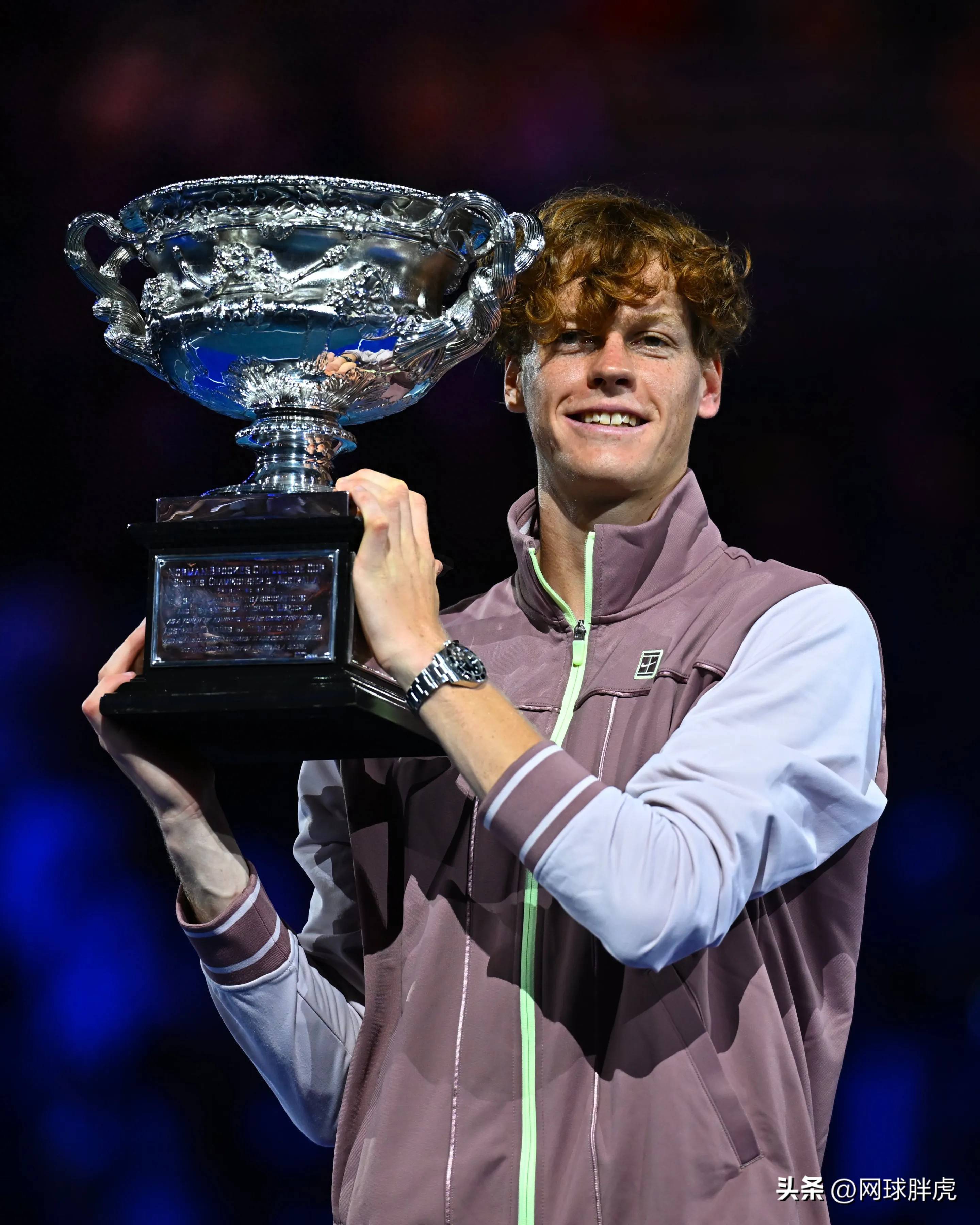 开云体育APP下载-戴维斯杯鏖战ATP总决赛,辛纳扛起全队的简单介绍