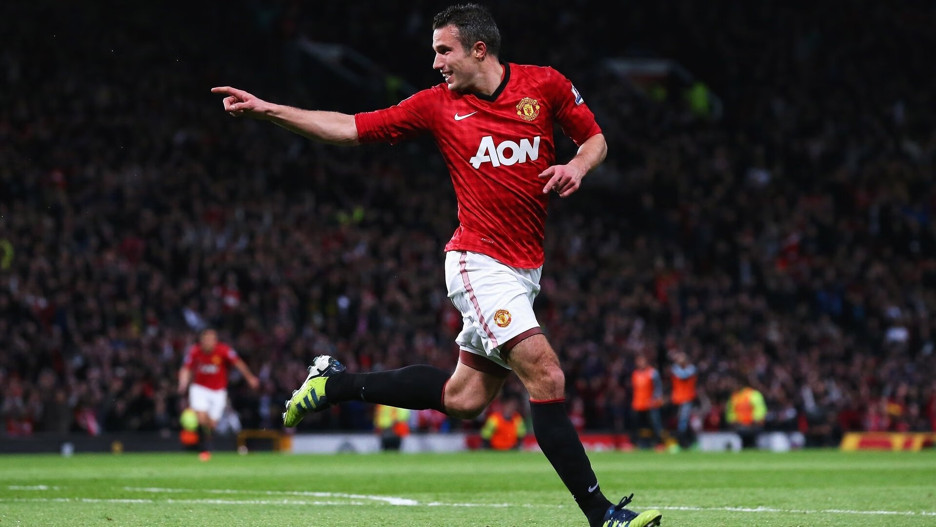 哈弗茨绝杀之夜，伊朗与安哥拉在篮球场与足球场同时屏住了呼吸