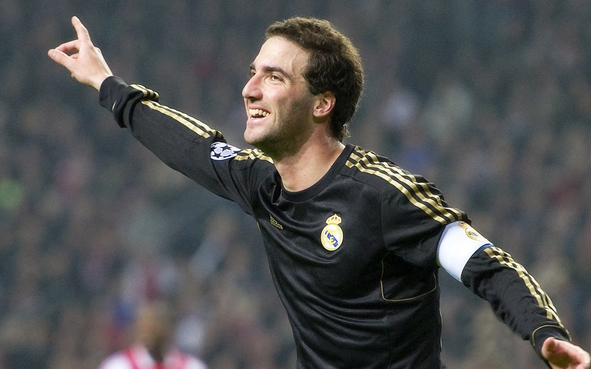 开云体育APP下载-影子斗士，一封三年前的认罪书与今夜的神谕