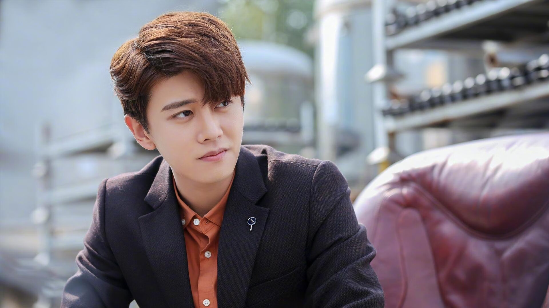 开云体育登录-平行时空的震撼夜，当枪手绝杀照亮广东掀翻雄鹿的传奇